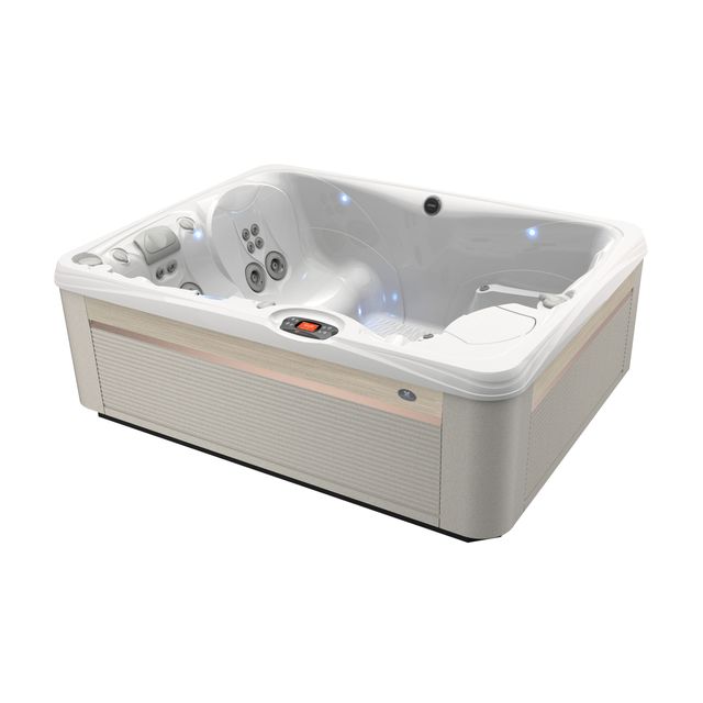 Kauai 3 Person Hot Tub