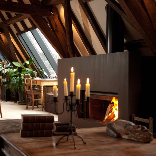 s[21]sf 105 Wood Fireplace