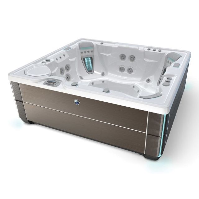 Grandee 7 Person Hot Tub
